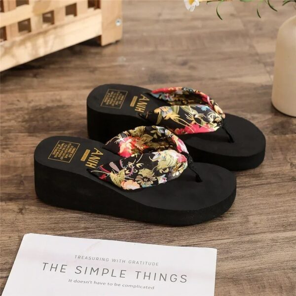 Fashion Women Flip Flops Summer Beach Platform Slippers Casual Outside Wedges Sandals Summer Women Shoes